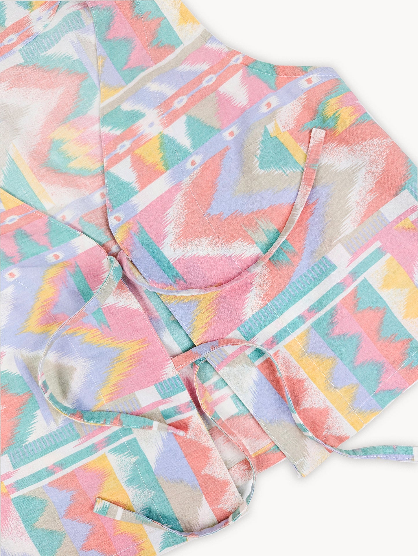 Gilet court à nouer sur le devant, motif aztèque pastel Pre-EyeLoveLu – Fait main à partir d'un drap en coton vintage recyclé