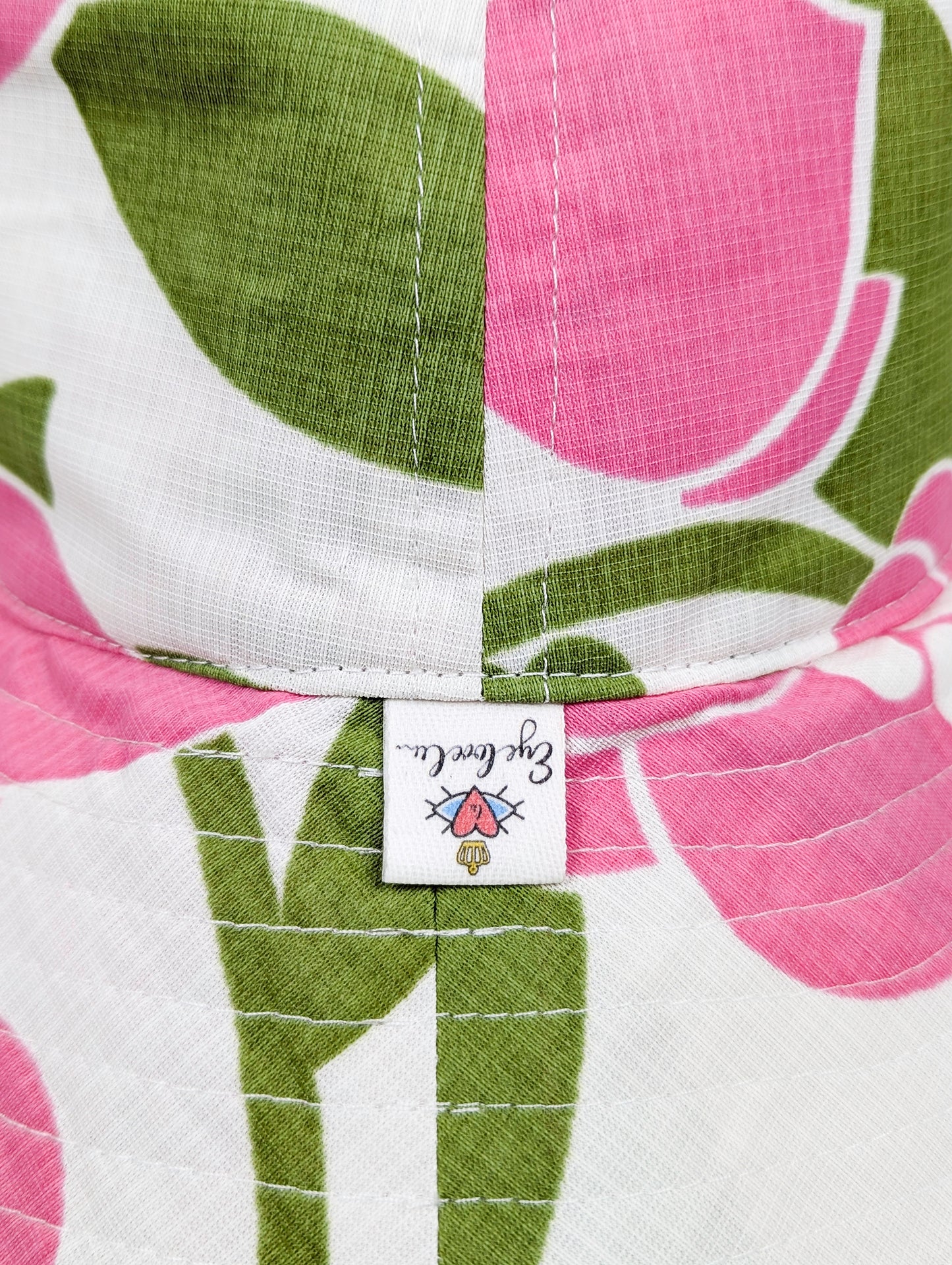 Chapeau bob réversible à fleurs EyeLoveLu années 70 – Fait main à partir de nappe recyclée