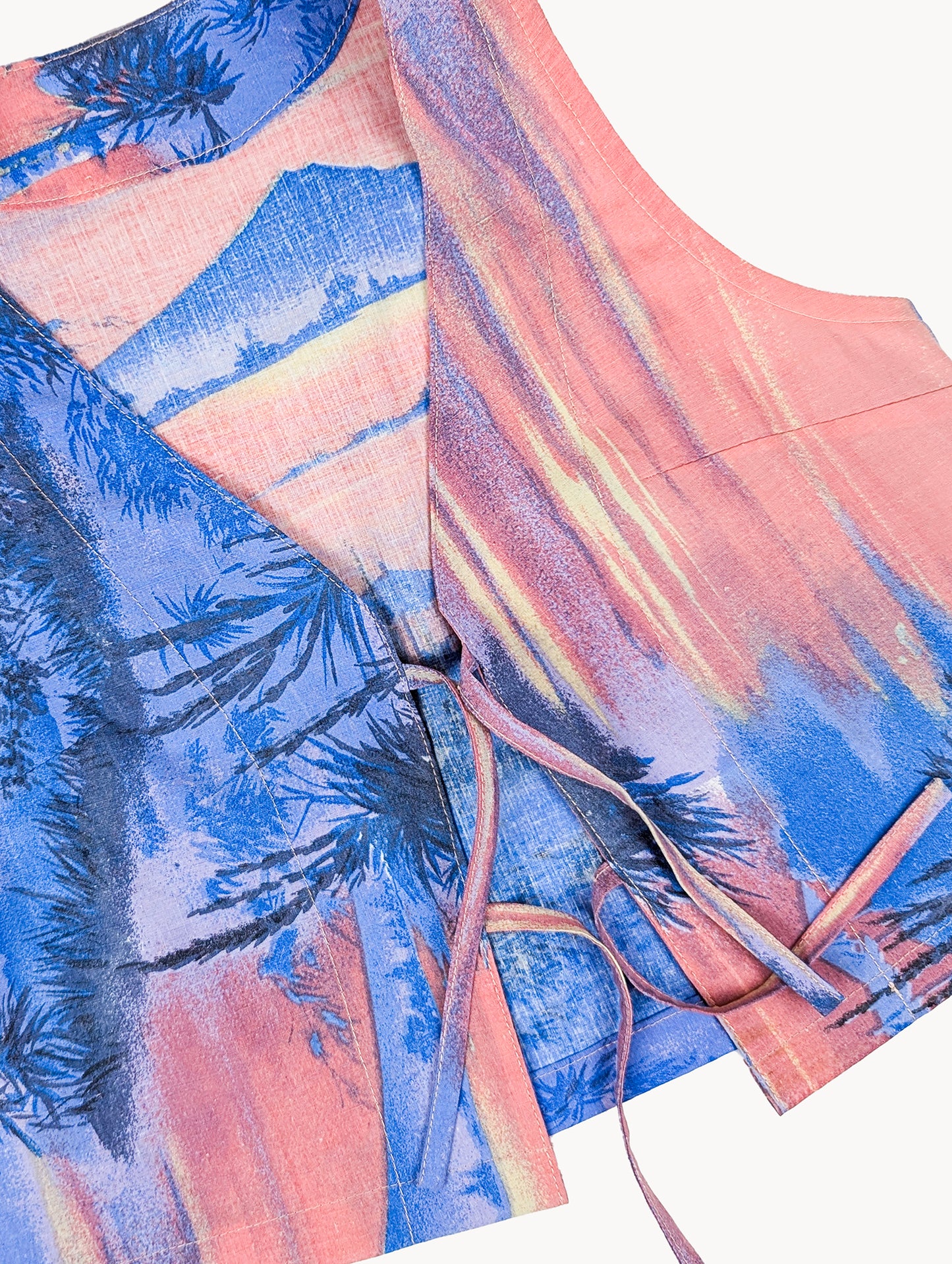 Gilet court noué sur le devant Pre-EyeLoveLu Sunset Landscape – Fait main à partir d'un drap en coton vintage recyclé