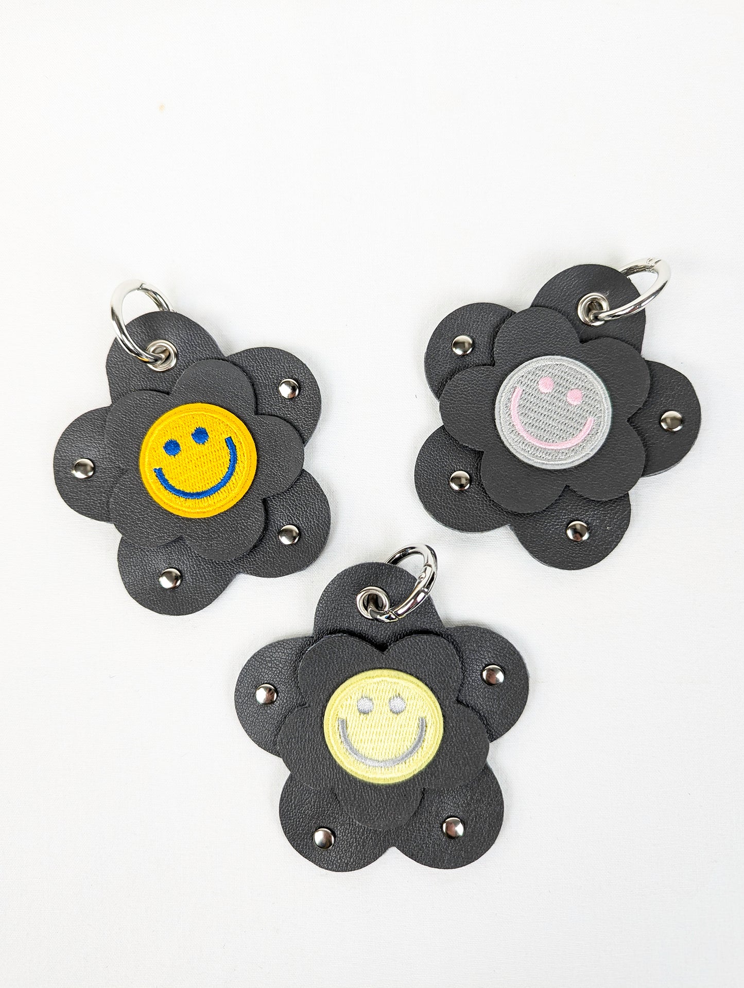 EyeLoveLu Handmade Smiley Flower Bag Charm / Key Ring - Upcycled Fabric