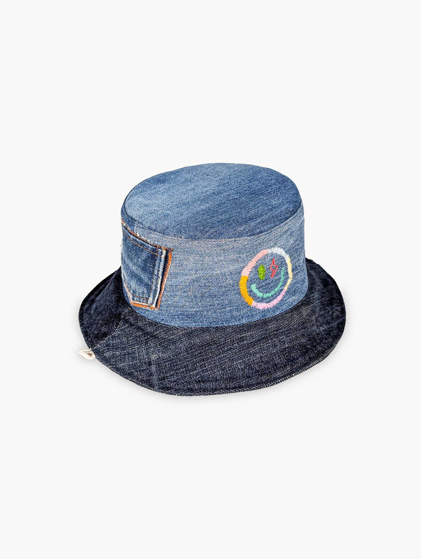Chapeau bob réversible EyeLoveLu Smiley Face – Broderie main, denim recyclé
